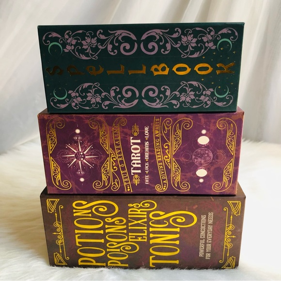 Halloween Decor Books 3 pk - Picture 3 of 16